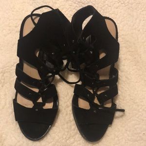 Black Gianni Bini heels